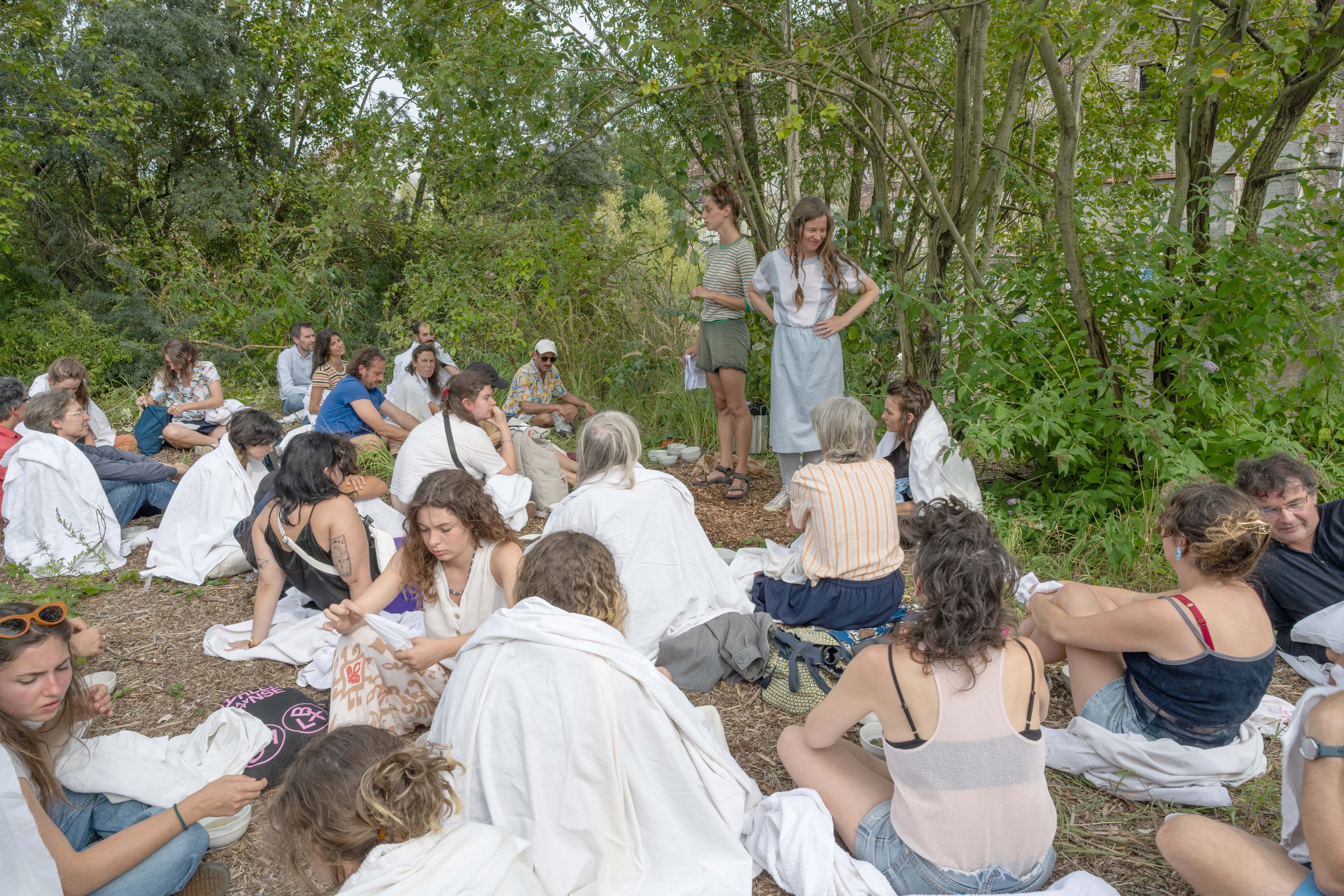 Atelier d'hantologie de Anna Czapski et Jeanne Pruvot Simonneaux (image: Bea Borgers)